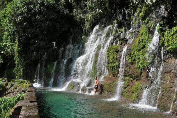 Bizarre watervallen in El Salvador