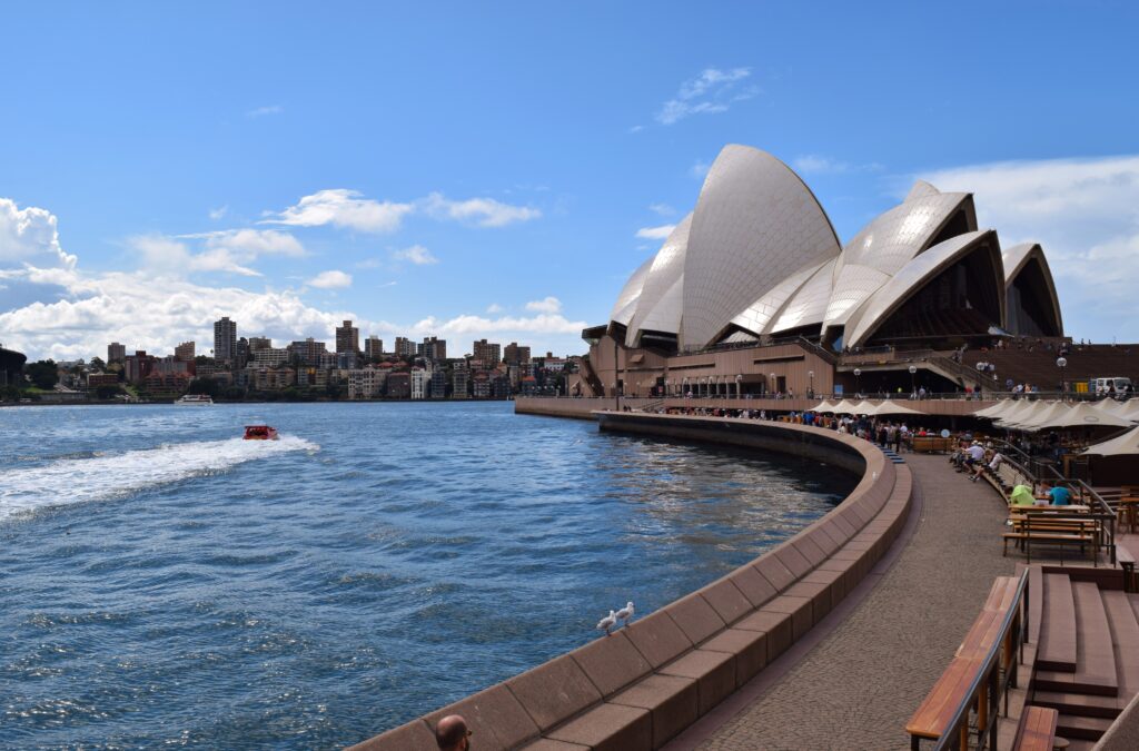 Backpacken Melbourne naar Sydney Opera House.