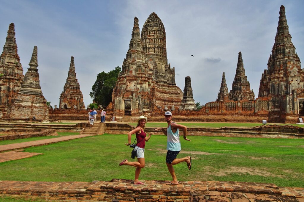 Backpacken in Noord-Thailand begint in Ayutthaya, de prachtige oude tempelstad.